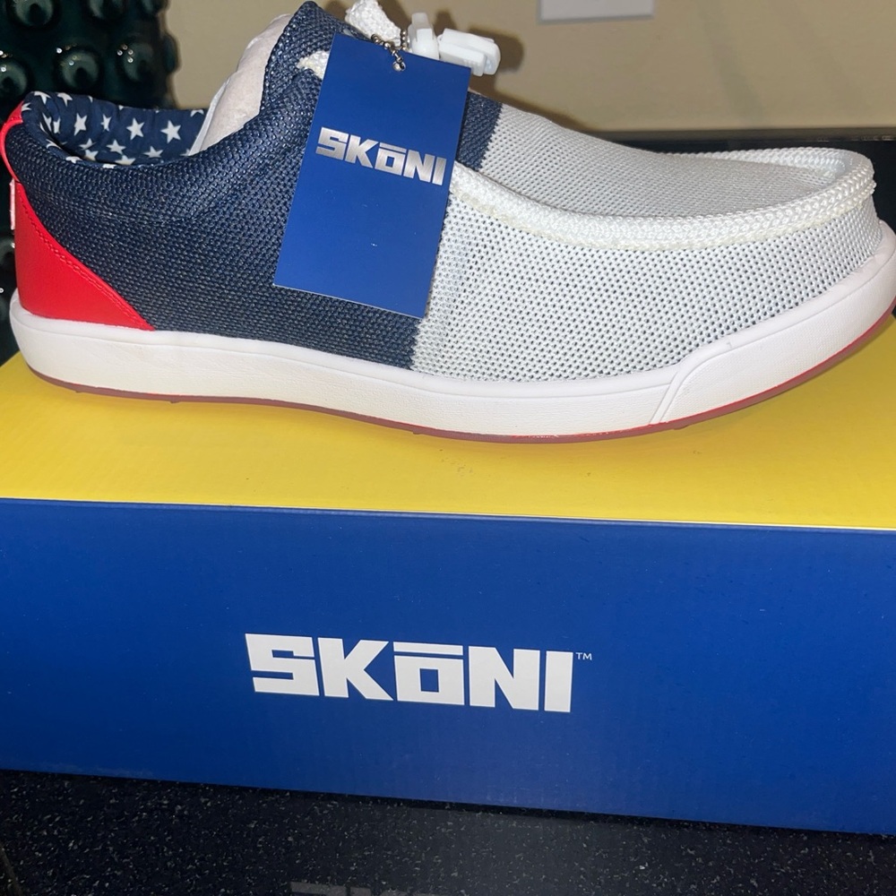 Skoni men's golf shoes
